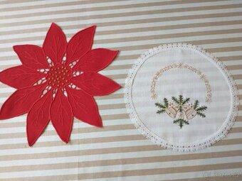 Pěkné vánoční dečky a ubrus