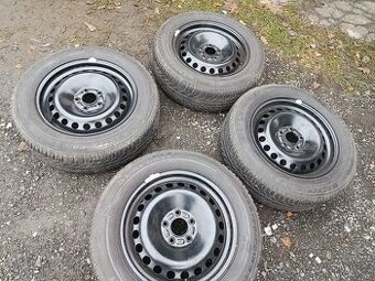 Zimní 205/60/16 Ford