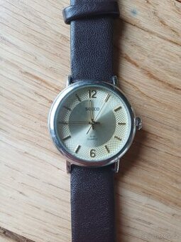 2x starsi analogove hodinky