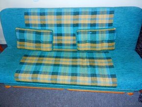 rozkládací sedačka s úložným prostorem