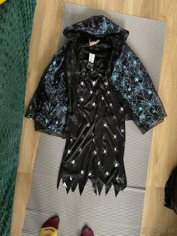 Krásný dívčí čarodějnický set H&M – šaty + plášť