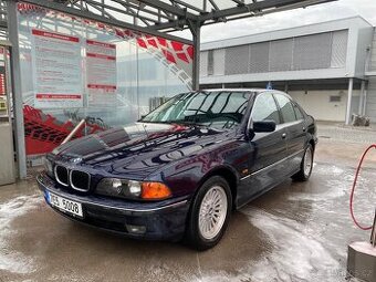 BMW e39 528i 142kw