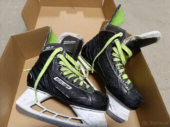 Hokejové brusle Bauer XLS