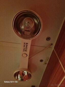 Hledám lampu z Ikei.