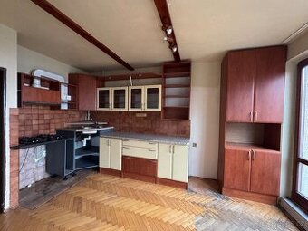 Starší kuchyňská linka – ZA ODVOZ