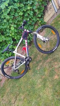 Horské kolo GT Avalanche 27,5