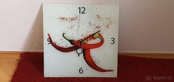 Skleněné obrázky a hodiny