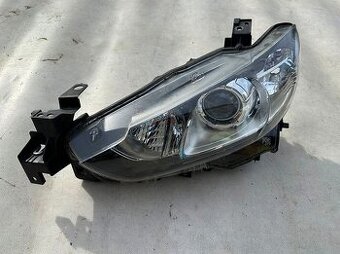 Mazda 3 BM, levé přední světlo