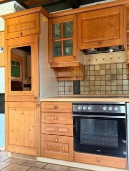 Kuchyňská linka z masivu do L-ka, se spotřebiči,5672