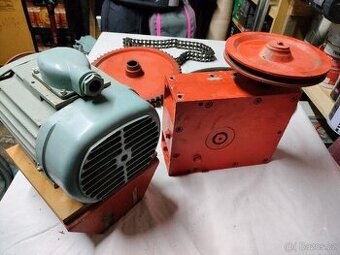Motor+převodovka (mandl)
