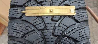 Zimní pneu 195/65R15 Vraník (8)