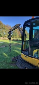 nabízím výkopové práce minibagrem KOMATSU