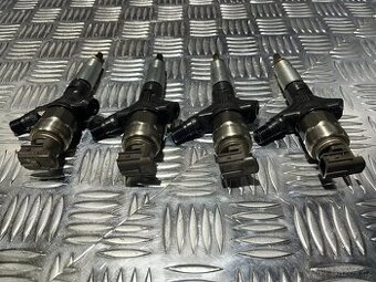 // Vstřikovače Subaru Legacy 2.0D 110kw //