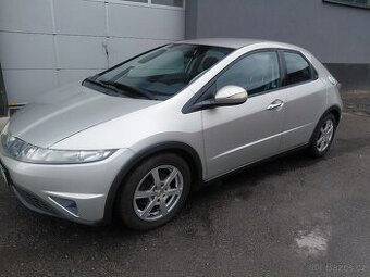 HONDA CIVIC 1.8VTi 103 kW r.07, 199000km, VELMI SOLIDNÍ