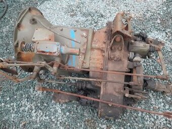 Praga V3S  převodovka s vyvodem na navijak