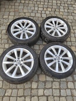 Prodám orig alu 17 Vw Passat 5x112 ET 47 letní pneu 235/45