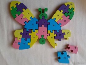 hračka dřevěná skládačka motýl - učení čísel a písmen