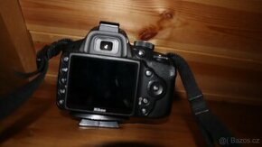 Zrcadlovka Nikon D3200
