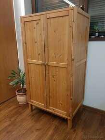 2 dveřová skříň masiv - borovice