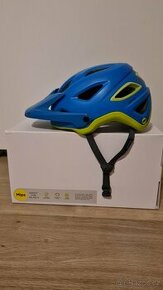 Cyklistická helma Giro Montaro s Technologií Mips