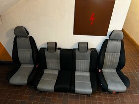 Blackline sedačky Alfa 147