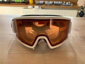 Oakley Target Line M