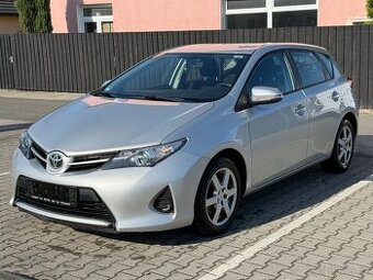 TOYOTA AURIS 1.3 VVT-i 73KW