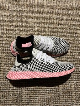14x Dámské sportovní tenisky Adidas Deerupt Runner