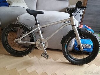 Early rider seeker 16