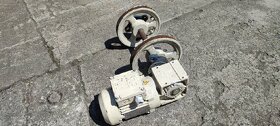 Elektromotor s převodovkou 68 ot./min.
