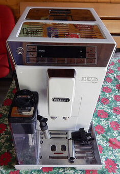 Automatický kávovar DeLongi Eleta Cappuccino Top