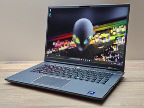 ALIENWARE M16 R2_240HZ 2K_U9-185H_32GB_1TB_RTX 4070 8GB