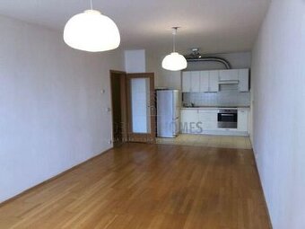 Pronájem bytu 2+kk 52 m (3 patro, výtha, balkon, parkování b - 1
