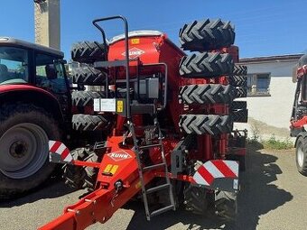 Secí stroj KUHN Espro 6000R