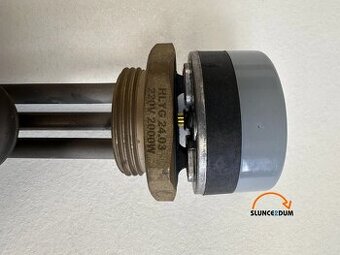 Elektrický ohřívač pro beztlakový solární ohřívač vody