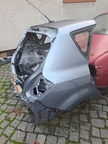 Kia Ceed hatchback 2006-2012 zadní blatník, čelo