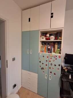 Ikea -Stuva modra/bílá