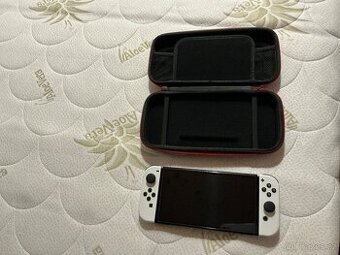 Nintendo Switch OLED 100% stav Záruka 3 roky. 256gb karta