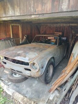 Triumph TR6