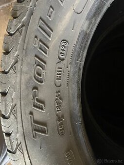 Pneu 235/60/R 18 107H, AT 9mm