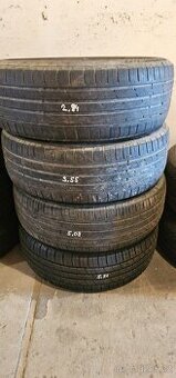 225/60 R17