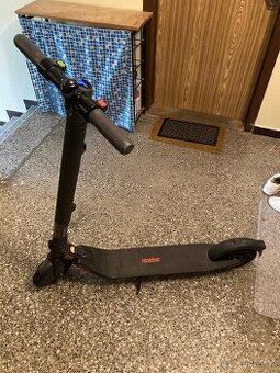Elektrická koloběžka Ninebot by Segway E25E