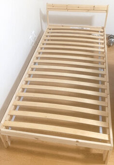 Rám postele NEIDEN + Lamelový rošt LURÖY (IKEA)