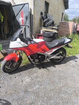 FJ 1100
