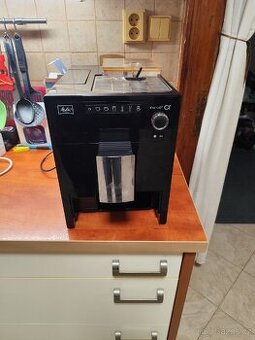 Prodám automatický kávovar Melitta E970-103