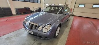 Mercedes Benz W211 E200 kompresor benzín manuál