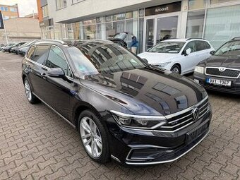 VW Passat GTE 1.4 TSI 160kW DSG Elegance - záruka Autodraft