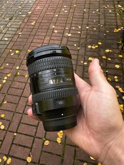 Nikon 18-200