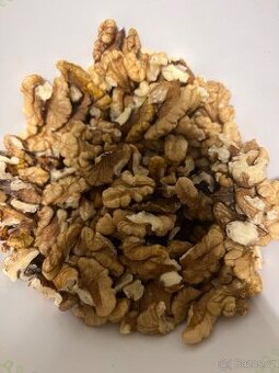 Vyloupané vlašské ořechy