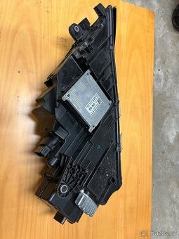 Skd octavia 3 Leve predni vetlo